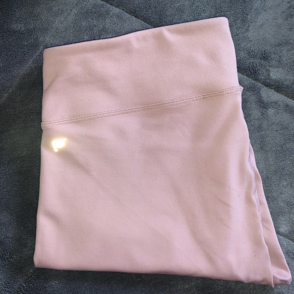 NEW Fabletics Mid-Rise Powerhold Legging